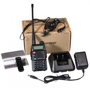 RADIO Baofeng UV-5R Dual-Band FM Ham Two-way